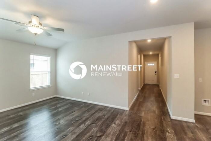 318 Durango Downs Dr - Photo 4 of 16