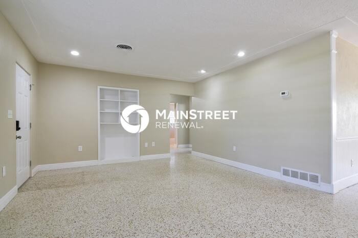 2944 Upper Tangelo Dr - Photo 5 of 17