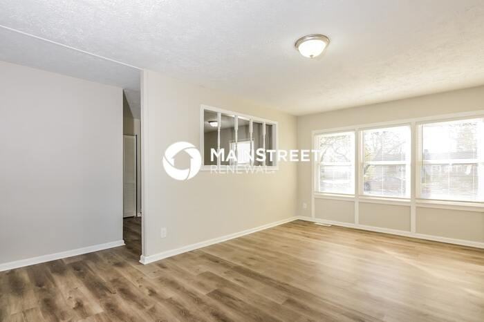 4953 Deborah St - Photo 2 of 16