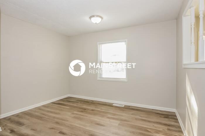 4953 Deborah St - Photo 3 of 16