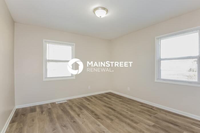 4953 Deborah St - Photo 6 of 16