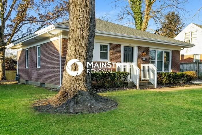 4203 Berkshire Ave - Photo 3 of 16