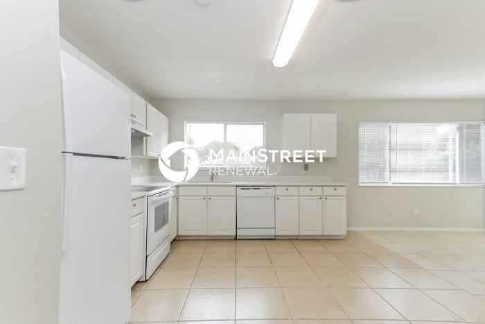 349 Sw Cherryhill Rd - Photo 7 of 16