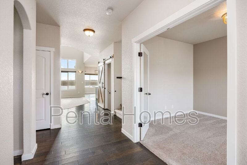 660 Rock Rd - Photo 6 of 24