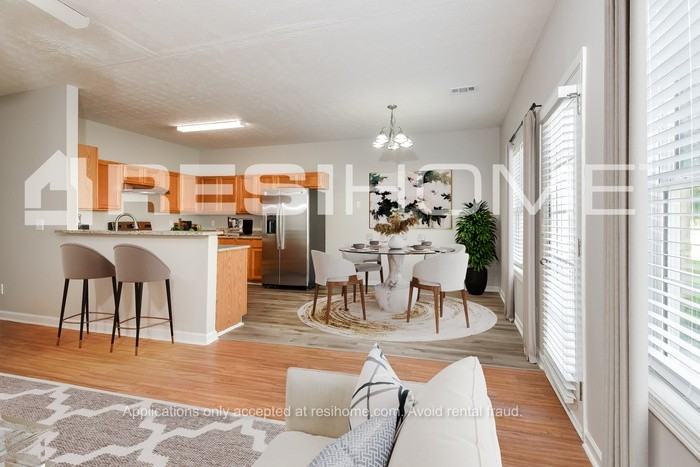 406 Bedrock Pl - Photo 3 of 17