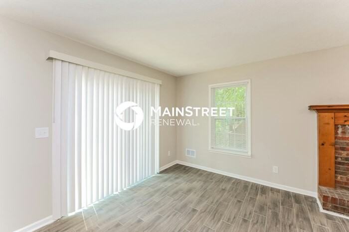 3135 Revere Cir - Photo 6 of 17