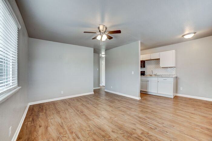 2440 E 6th St #2440-05 - Photo 2 of 12