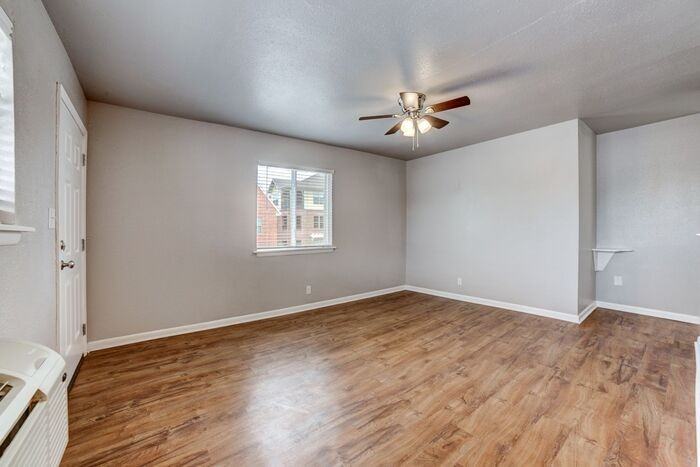 2440 E 6th St #2440-05 - Photo 6 of 12