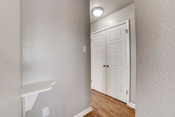 2440 E 6th St #2440-05 - Photo 7 of 12