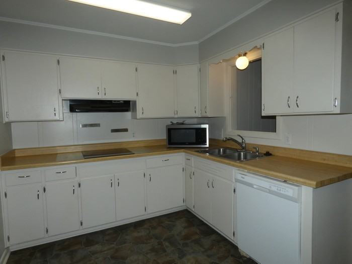 4801 Nw 61st St - Photo 6 of 19