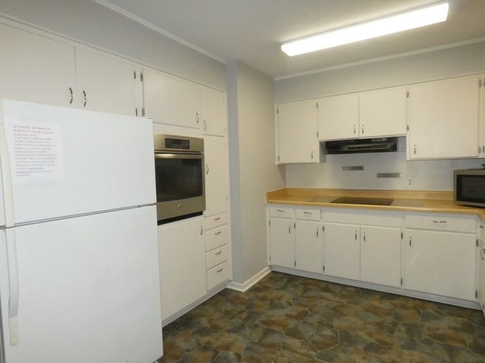 4801 Nw 61st St - Photo 7 of 19