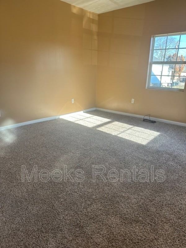 2106 6th Ave - Photo 6 of 17