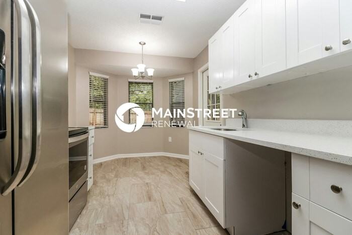 11012 Bentwood Ct - Photo 6 of 16