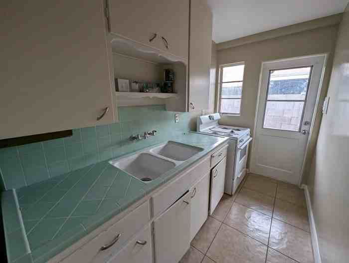 3633 E Verde Ln #1 - Photo 4 of 16