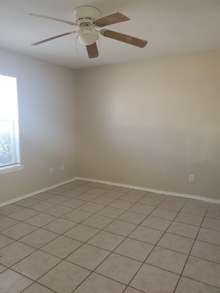 1702 Morgan Blvd #O - Photo 6 of 7