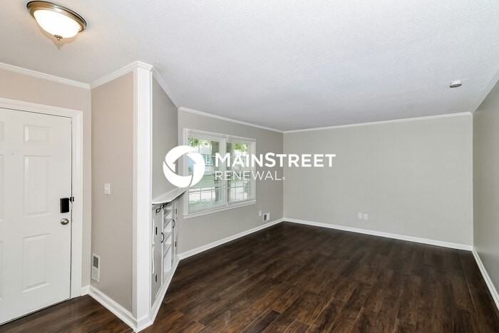 512 Hargis Ln - Photo 6 of 17