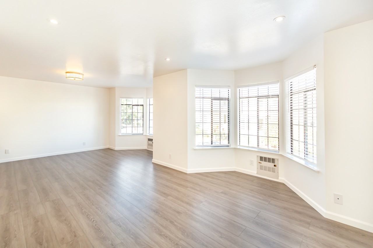 33 Hill St #1 - Photo 4 of 27