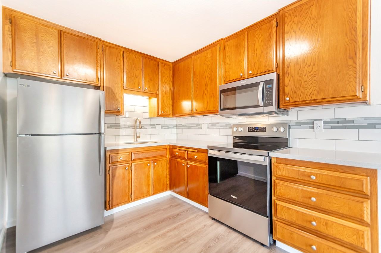 33 Hill St #1 - Photo 5 of 27