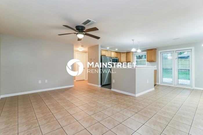 8626 Horizon Ln - Photo 2 of 16