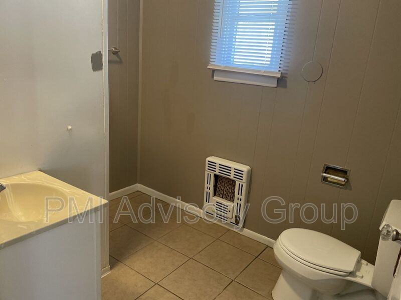 308 Chestnut St #11 - Photo 7 of 9