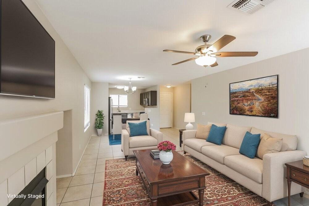 16083 W Monroe St - Photo 4 of 19