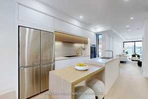 featured image of 32 Endean Avenue