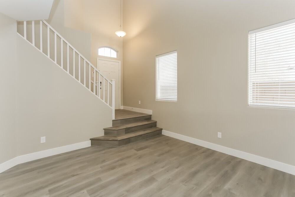 8072 Farthings Hill Dr - Photo 4 of 17