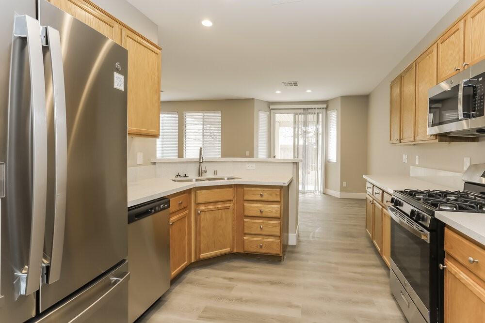 8072 Farthings Hill Dr - Photo 7 of 17