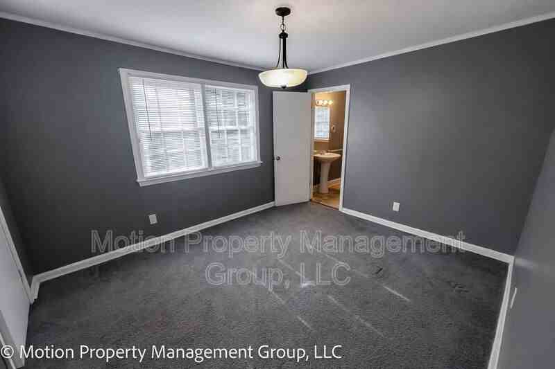 2728 Pierce Dr N - Photo 4 of 8