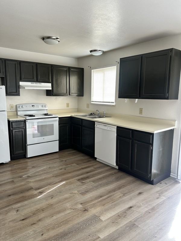 464 32 1/8 Rd - Photo 2 of 7