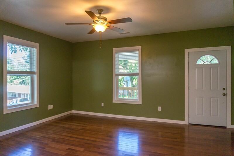 56 Alabama Ave - Photo 2 of 18