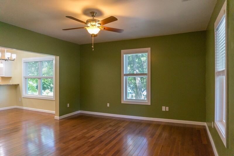 56 Alabama Ave - Photo 3 of 18