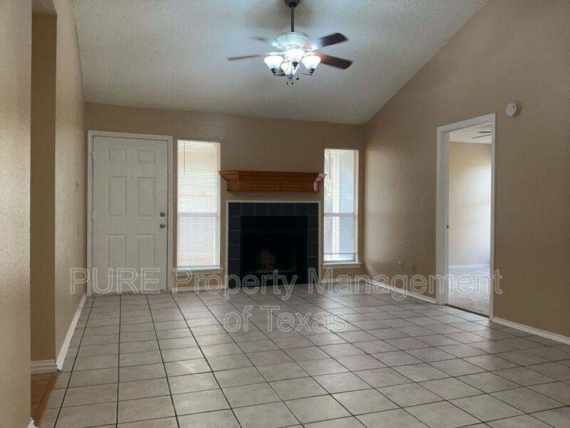 2028 Redwing Way - Photo 5 of 25