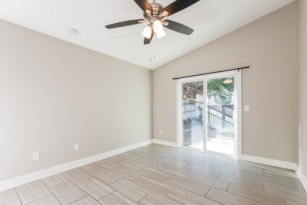 2970 Stillwater Dr - Photo 7 of 16