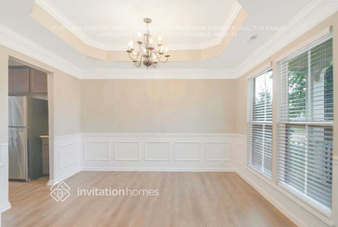 1012 Crinoline Ln - Photo 6 of 30