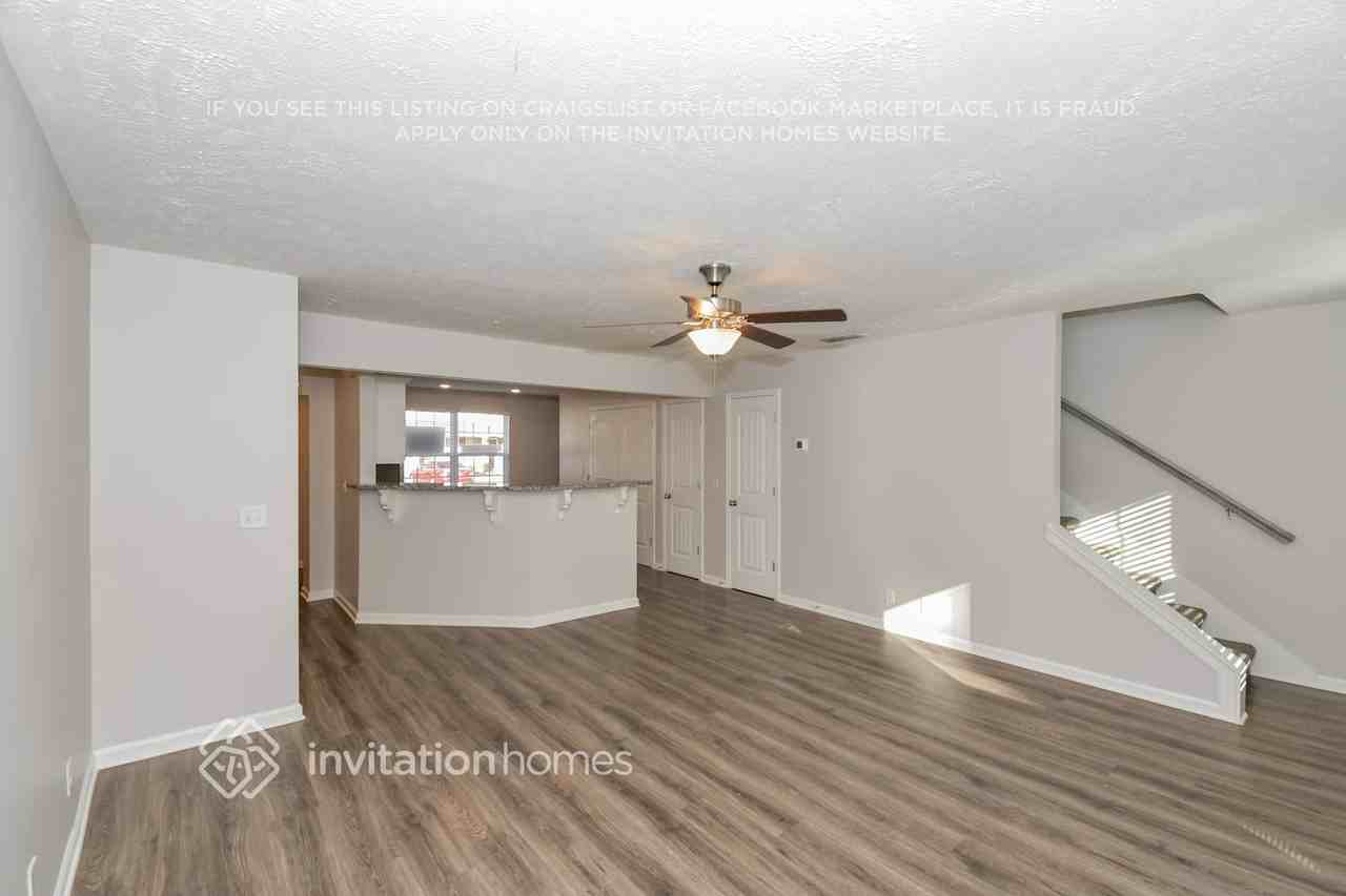 3537 Nightshade Dr - Photo 3 of 17