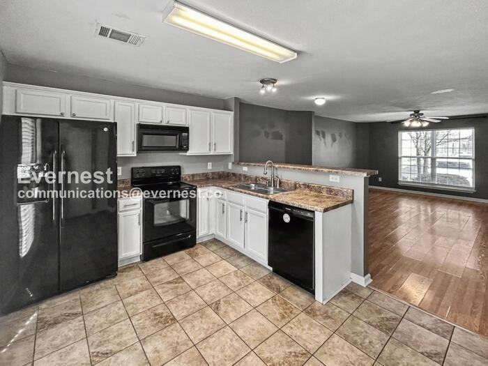 142 Oak Valley Cir - Photo 2 of 20