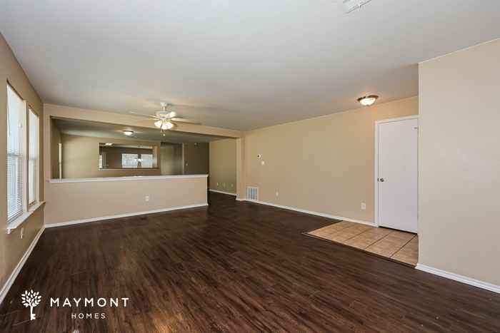 3110 Dusty Oak Dr - Photo 4 of 15