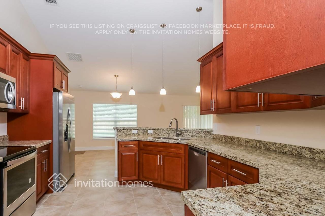 3182 Sw Dimattia St - Photo 3 of 12