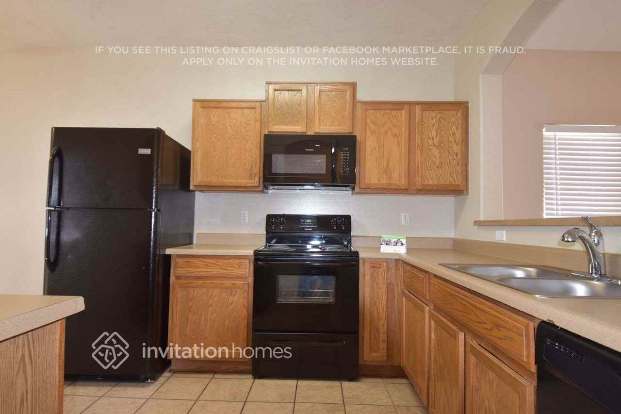 907 W Saint Kateri Ave - Photo 5 of 13