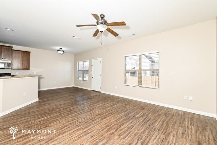 429 Concord Ter - Photo 6 of 16