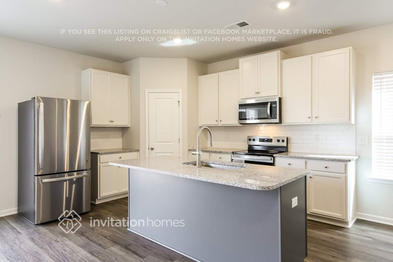 211 White Fields Ave - Photo 7 of 18