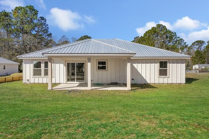 706 S Brevard St - Photo 4 of 33