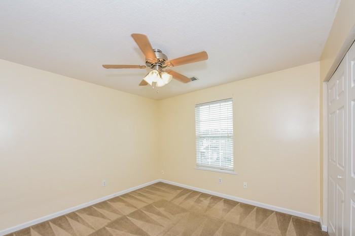 554 Buckhaven Way - Photo 7 of 10