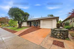 2132 Geary Dr - Photo 1 of 1