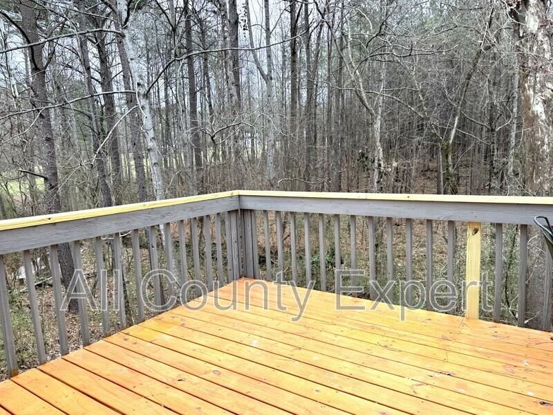 4463 Whitt Station Run Nw - Photo 5 of 8