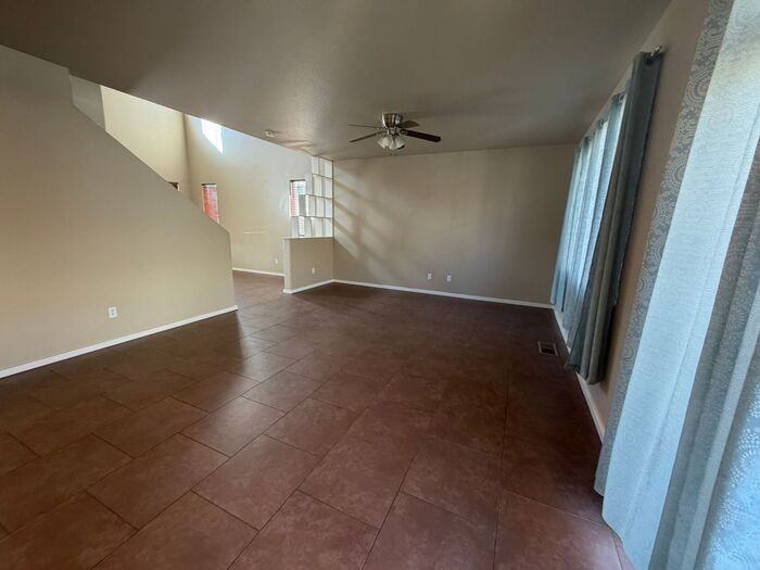 2340 Sapphire Ridge Way - Photo 3 of 19