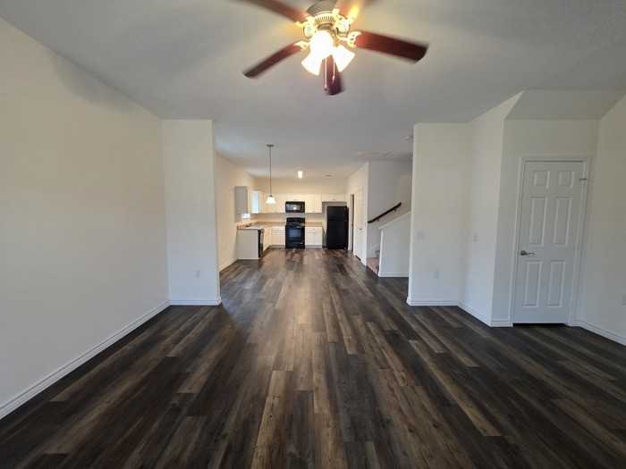 6114 Lacey Oak Dr - Photo 3 of 13