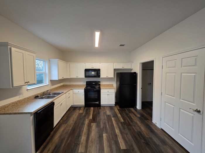 6114 Lacey Oak Dr - Photo 5 of 13