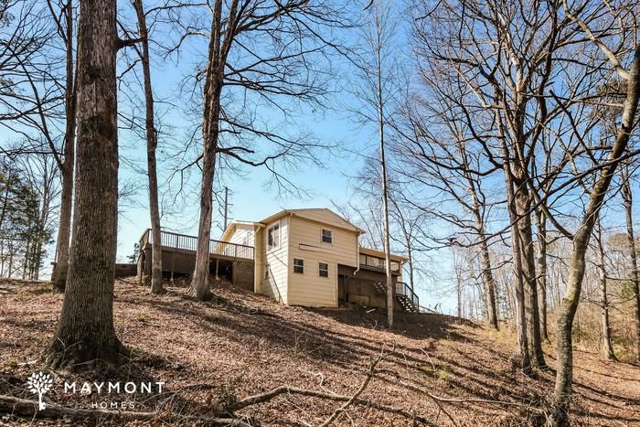 2540 Summer Lake Rd - Photo 3 of 3